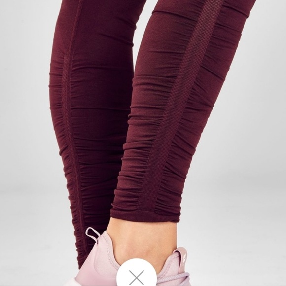 Fabletics Ruched Leggings - Picture 2 of 9
